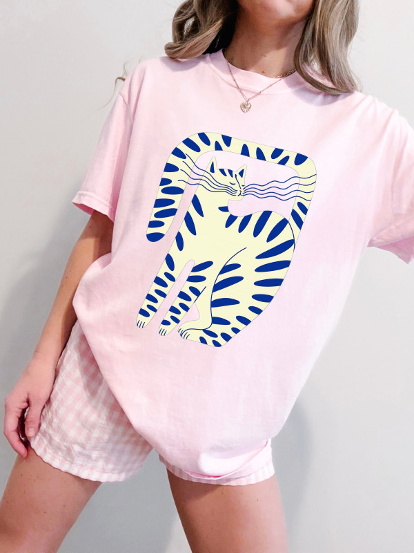 Dámske biele tričko BABY PINK LEO OVERSIZE